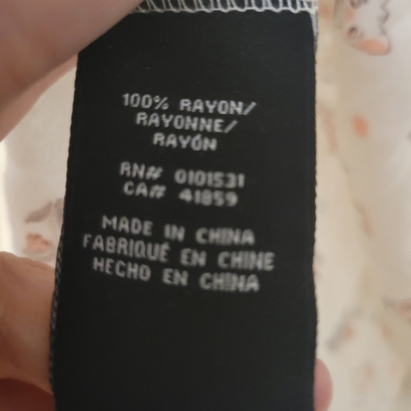 Teeturtle HP x HTTYD tshirt - Picture 3 of 5